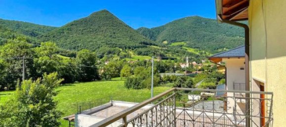 4 Schlafzimmer Villa in Albino, Italy, Nr. 81391 22