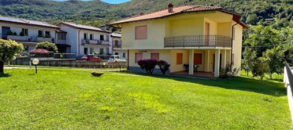 4 Schlafzimmer Villa in Albino, Italy, Nr. 81391 2