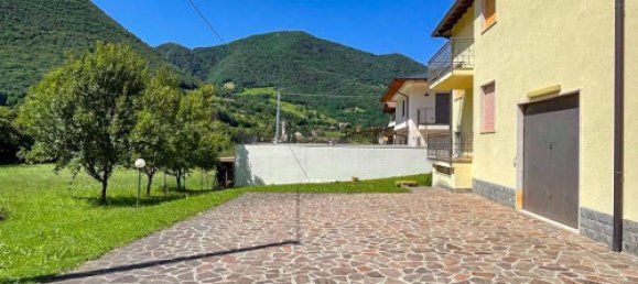 4 Schlafzimmer Villa in Albino, Italy, Nr. 81391 10