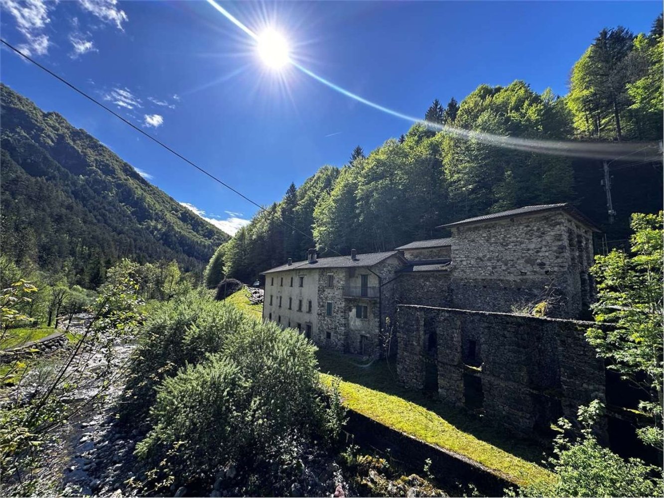 20-Zimmer Haus in Valtorta, Italy, Nr. 338627