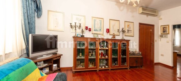 2 bedrooms Apartment in Jesolo, Italy No. 358587 4