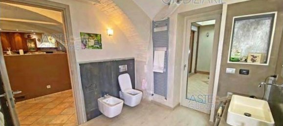 3 Schlafzimmer Villa in Bra, Italy, Nr. 350150 15