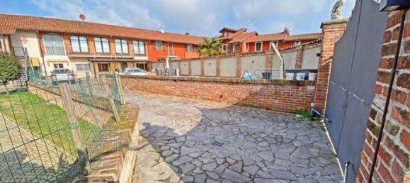 3 Schlafzimmer Villa in Bra, Italy, Nr. 350150 4