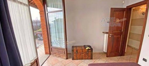 3 Schlafzimmer Villa in Bra, Italy, Nr. 350150 32