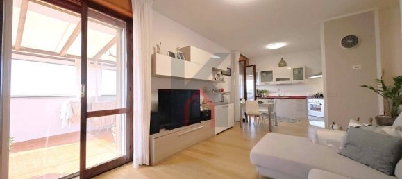 3 bedrooms Penthouse in Forlì, Italy No. 351889 3