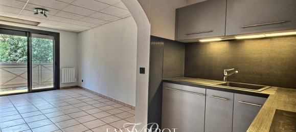 Apartamento de 2 dormitorios en Saint-Cyprien, France No. 286014 4