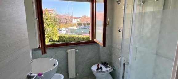 3 rooms Apartment in Pisa, Italy No. 221630 31