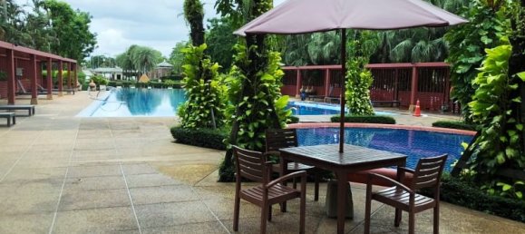 4 bedrooms Cafe / restaurant in Bangkok, Thailand No. 4291 10