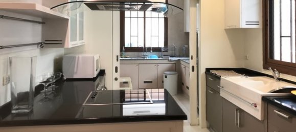 4 bedrooms Cafe / restaurant in Bangkok, Thailand No. 4291 6