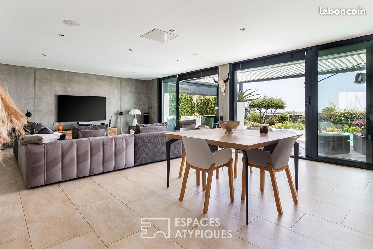 4 bedrooms Villa in Castelnau-d'Estretefonds, France No. 338388