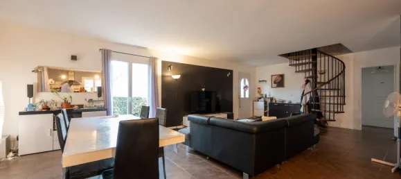 6 Schlafzimmer Haus in Martel, France, Nr. 351887 5