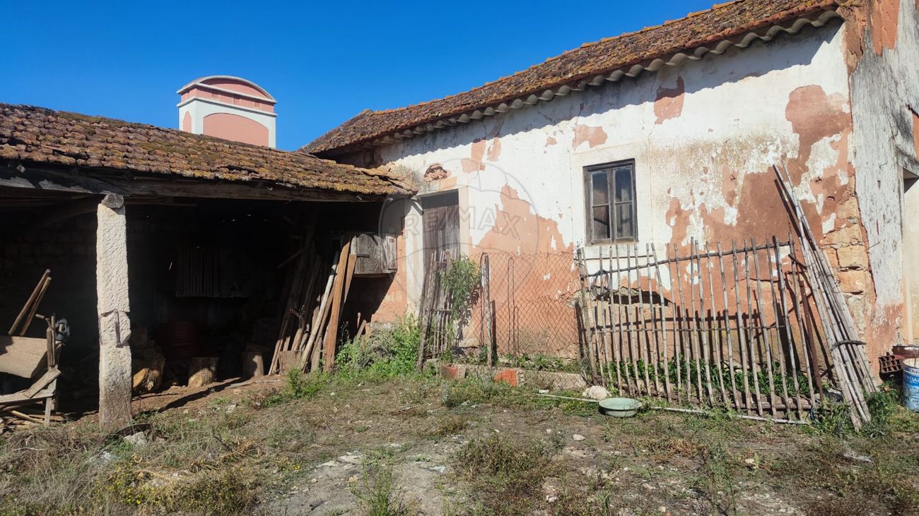 2 bedrooms House in Alcobertas, Portugal No. 171046