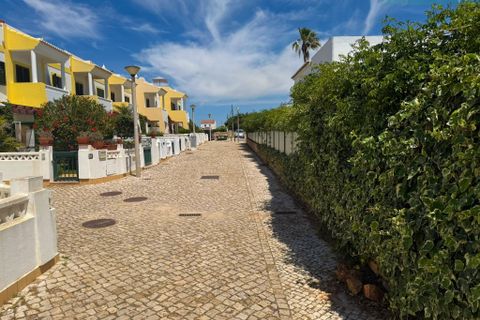 2 bedrooms House in Lagoa, Portugal No. 223037