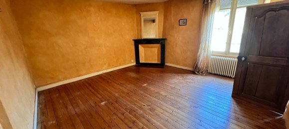 Casa de 4 dormitorios en Laval, France No. 360532 6