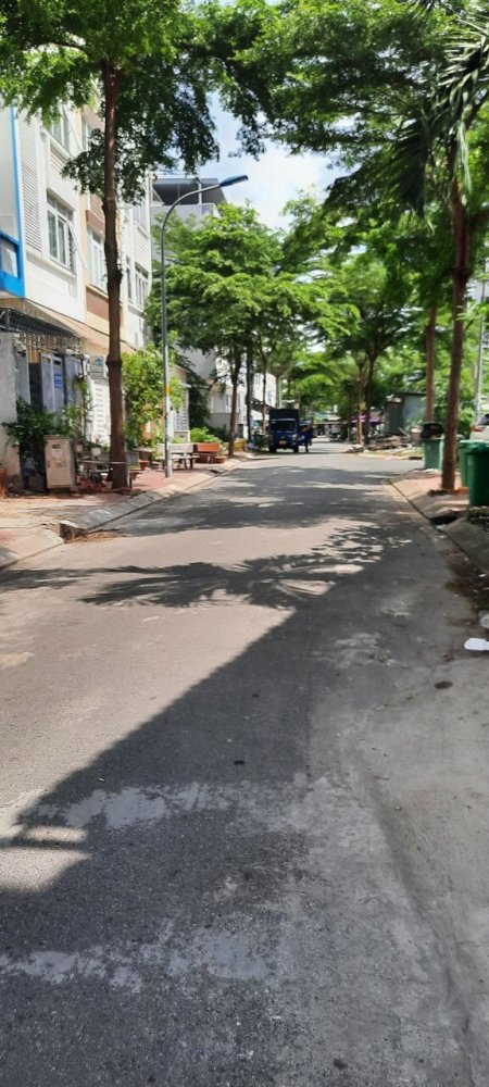 105m² Land in District 7, Vietnam No. 7422