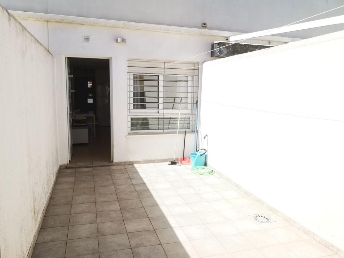 Apartamento de 1 dormitorio en Cádiz, Spain No. 156201