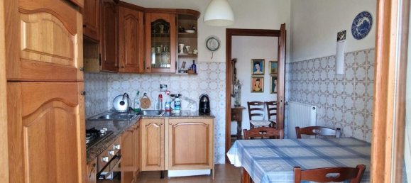 5 rooms Villa in Carrara, Italy No. 50914 7