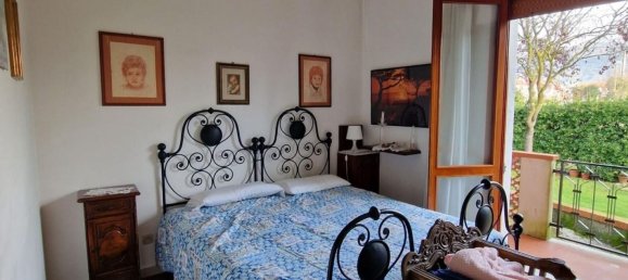 5 rooms Villa in Carrara, Italy No. 50914 12