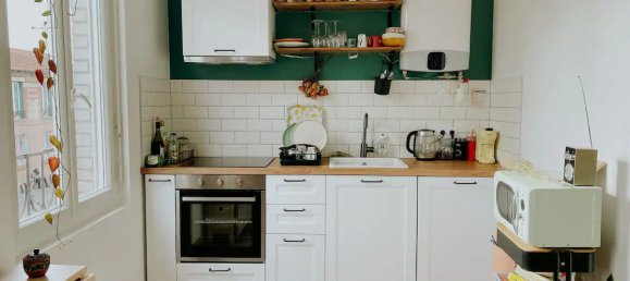 1 bedroom Apartment in Montreuil, France No. 163620 2