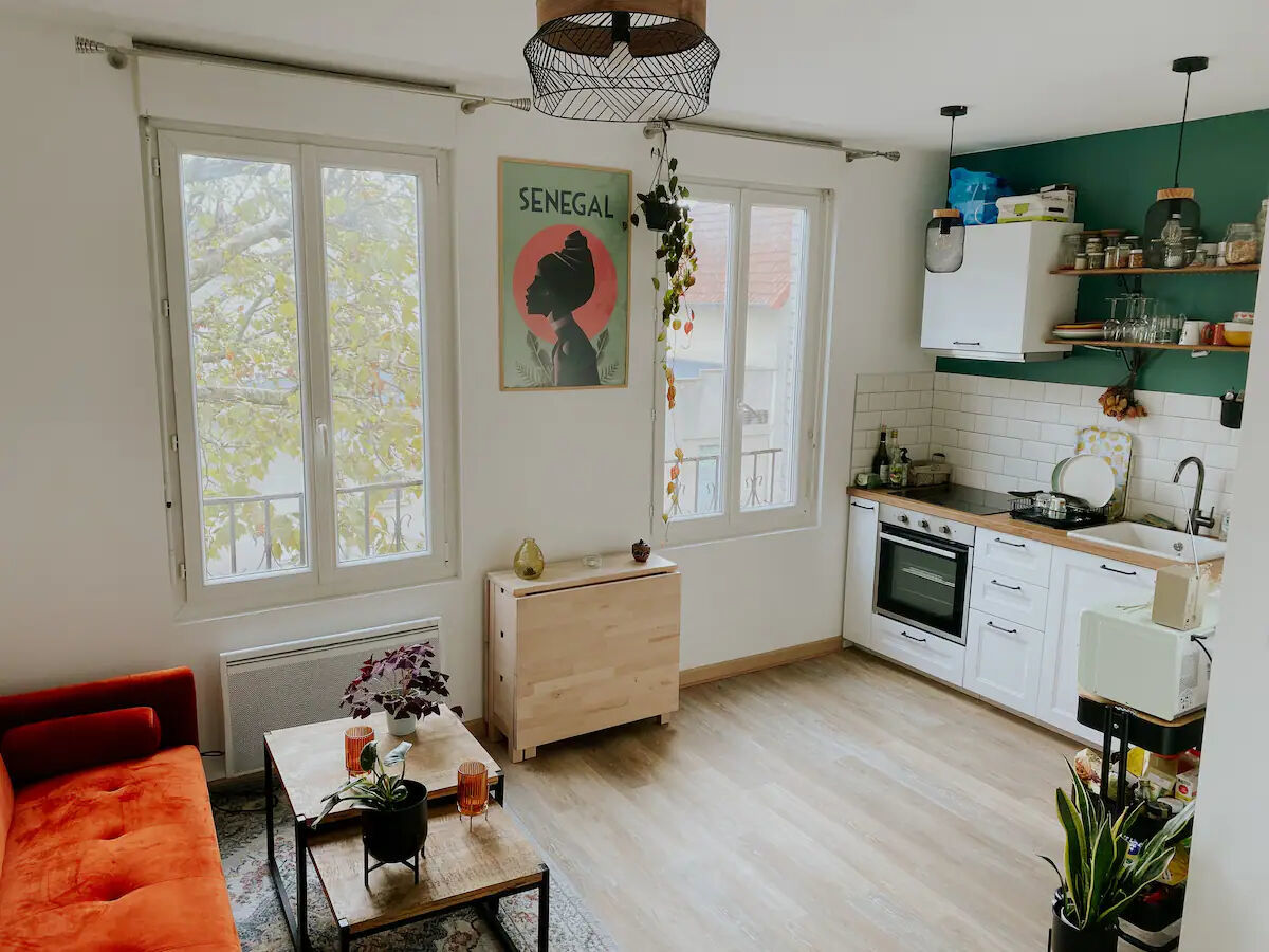 1 bedroom Apartment in Montreuil, France No. 163620