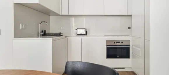 2 bedrooms Apartment in Lisbon, Portugal No. 12035 11