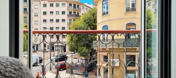 2 bedrooms Apartment in Lisbon, Portugal No. 12035 5