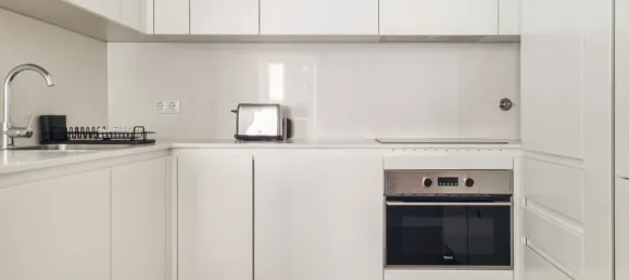 2 bedrooms Apartment in Lisbon, Portugal No. 12035 12