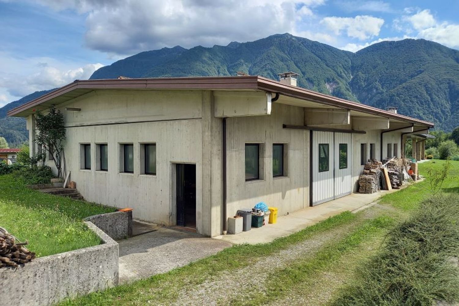 4-Zimmer Gewerbliche Immobilie in Udine, Italy, Nr. 133333