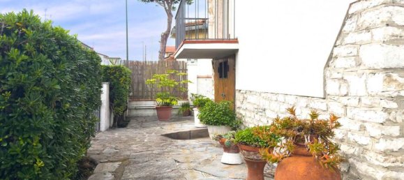 3 Schlafzimmer Villa in Camaiore, Italy, Nr. 321694 5