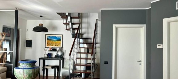 5-Zimmer Wohnung in Castellanza, Italy, Nr. 36836 70