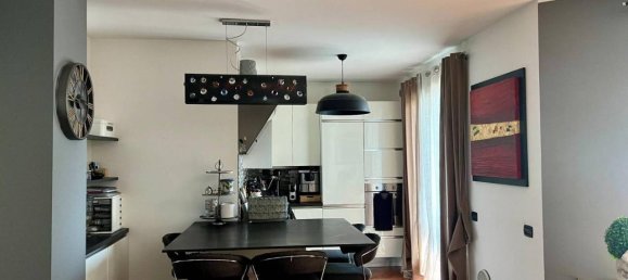 5-Zimmer Wohnung in Castellanza, Italy, Nr. 36836 56