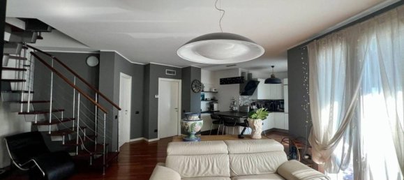 5-Zimmer Wohnung in Castellanza, Italy, Nr. 36836 65