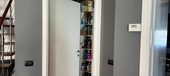 5-Zimmer Wohnung in Castellanza, Italy, Nr. 36836 63