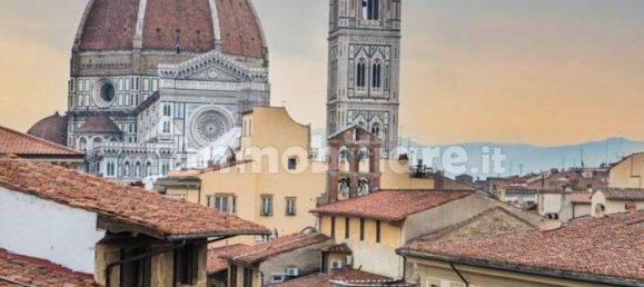 3-Zimmer Gewerbliche Immobilie in Florence, Italy, Nr. 210093 26