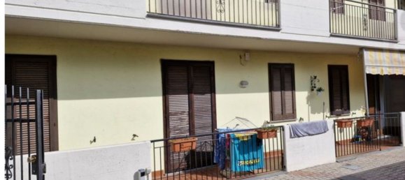 3غرفة شقة في Arsago Seprio, Italy رقم 3239 16