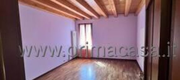 3 rooms House in Verona, Italy No. 33049 3