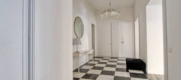3 bedrooms Apartment in Rome, Italy No. 116999 8