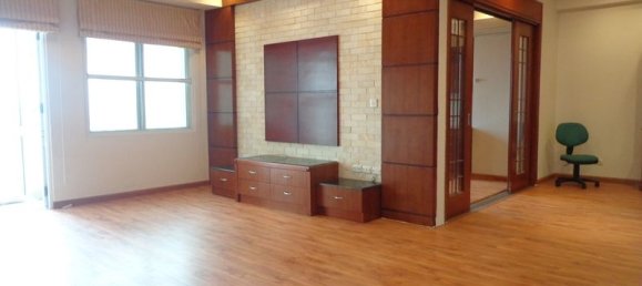 4 bedrooms Apartment in Tay Ho, Vietnam No. 277 3