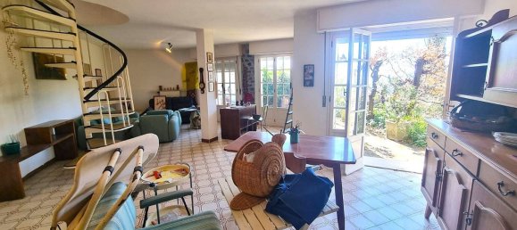 Дом с 5 комнатами в Финале Лигуре, Италия № 36983 5