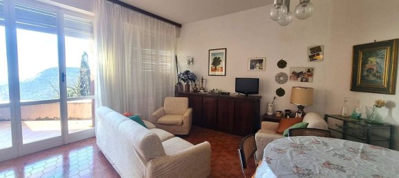 Дом с 5 комнатами в Финале Лигуре, Италия № 36983 6