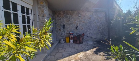 Дом с 5 комнатами в Финале Лигуре, Италия № 36983 21