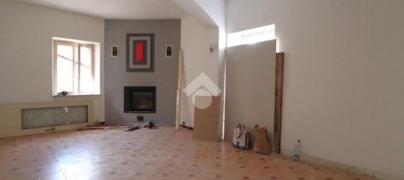 Дом с 2 спальнями в Мармироло, Италия № 353073 6