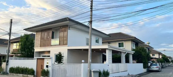 Casa de 4 dormitorios en Chiang Mai, Thailand No. 70933 3