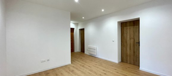 Apartamento de 2 dormitorios en Aumetz, France No. 54925 4