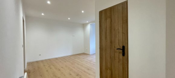 Apartamento de 2 dormitorios en Aumetz, France No. 54925 2