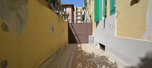 Квартира с 3 комнатами в Мессина, Италия № 63165 10