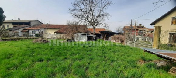 3 bedrooms House in Piscina, Italy No. 250830 5