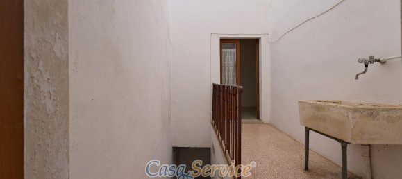 Casa de 5 habitaciónes en Matino, Italy No. 238080 3