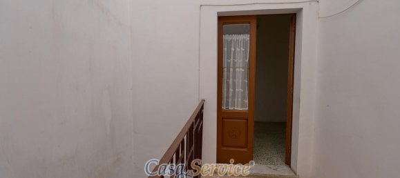 Casa de 5 habitaciónes en Matino, Italy No. 238080 15