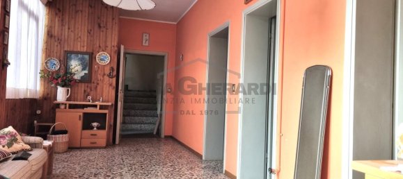 5 rooms House in Gandino, Italy No. 12819 14